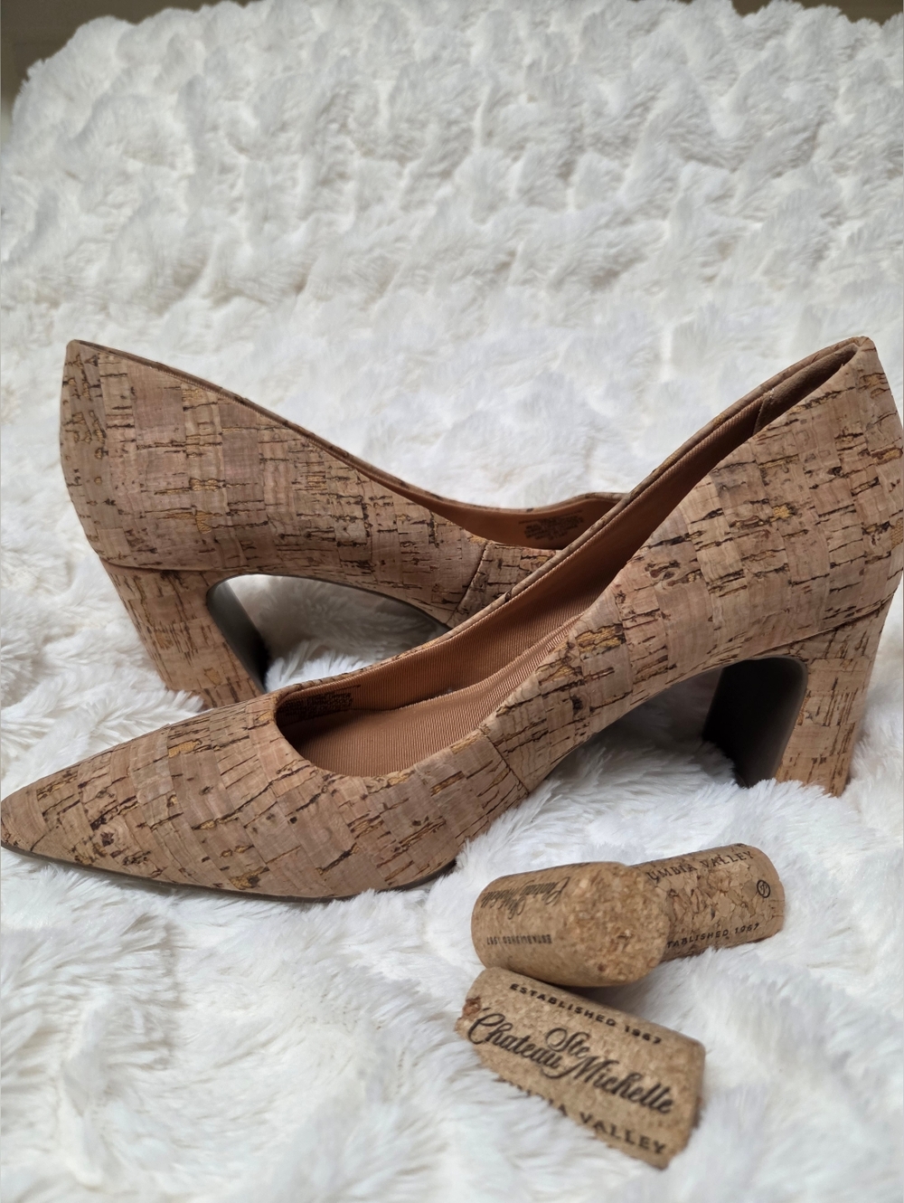 NWOT Anne Klein "Real" Cork Pointed Toe  Flex Pumps  Size 6 1/2